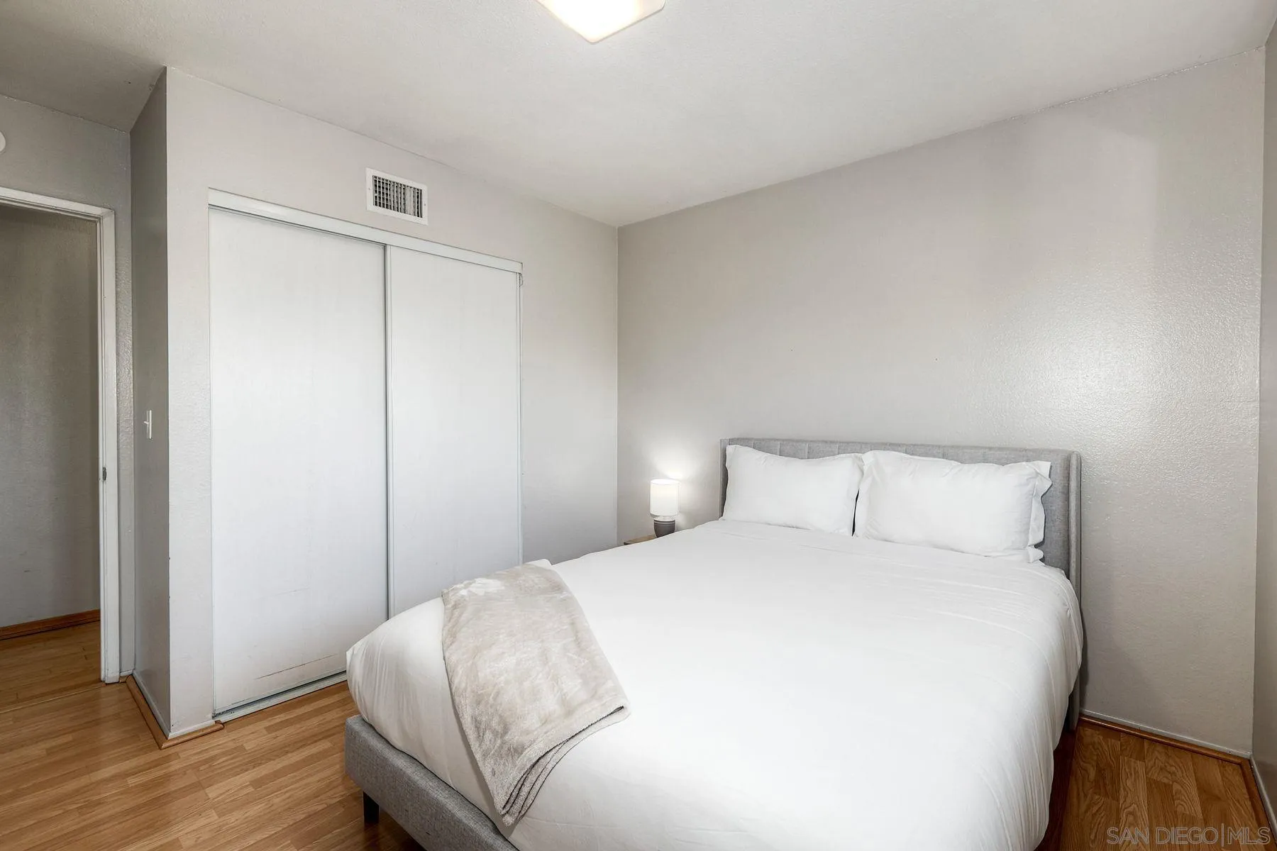 La Mesa Condo: 5091 Guava Avenue