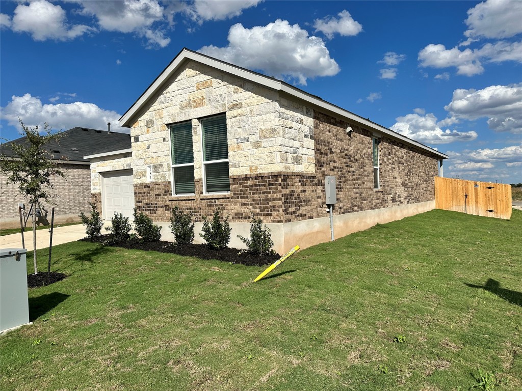 Kyle Condo: 281 Seven Seas Drive