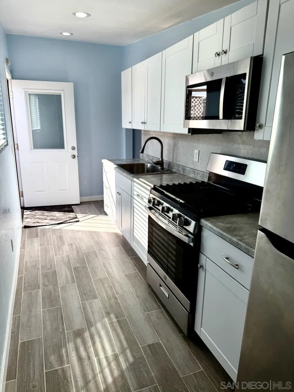 San Diego Condo: 3112 West Virgo Road