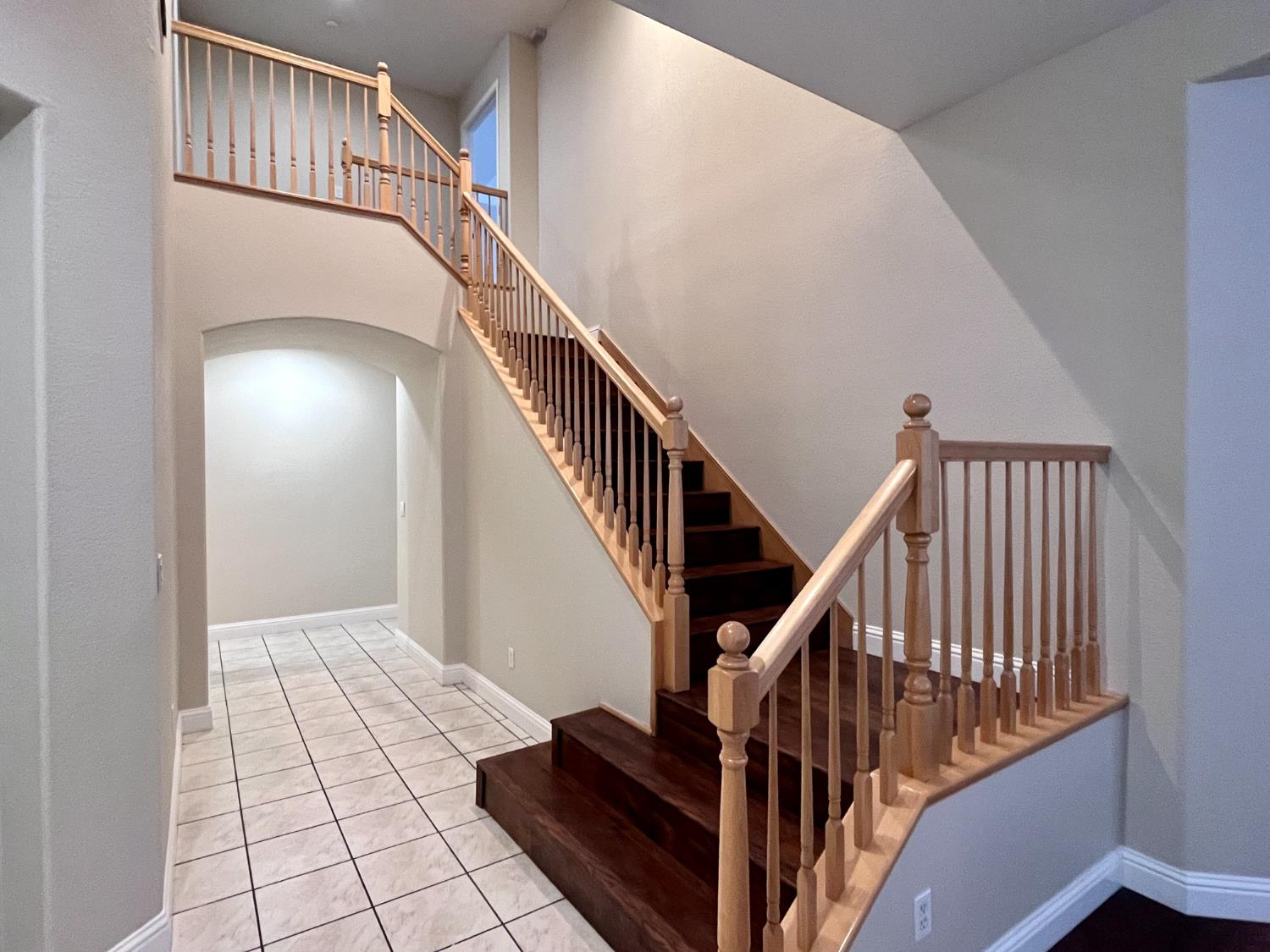 Lathrop Condo: 13310 Parkhaven Street