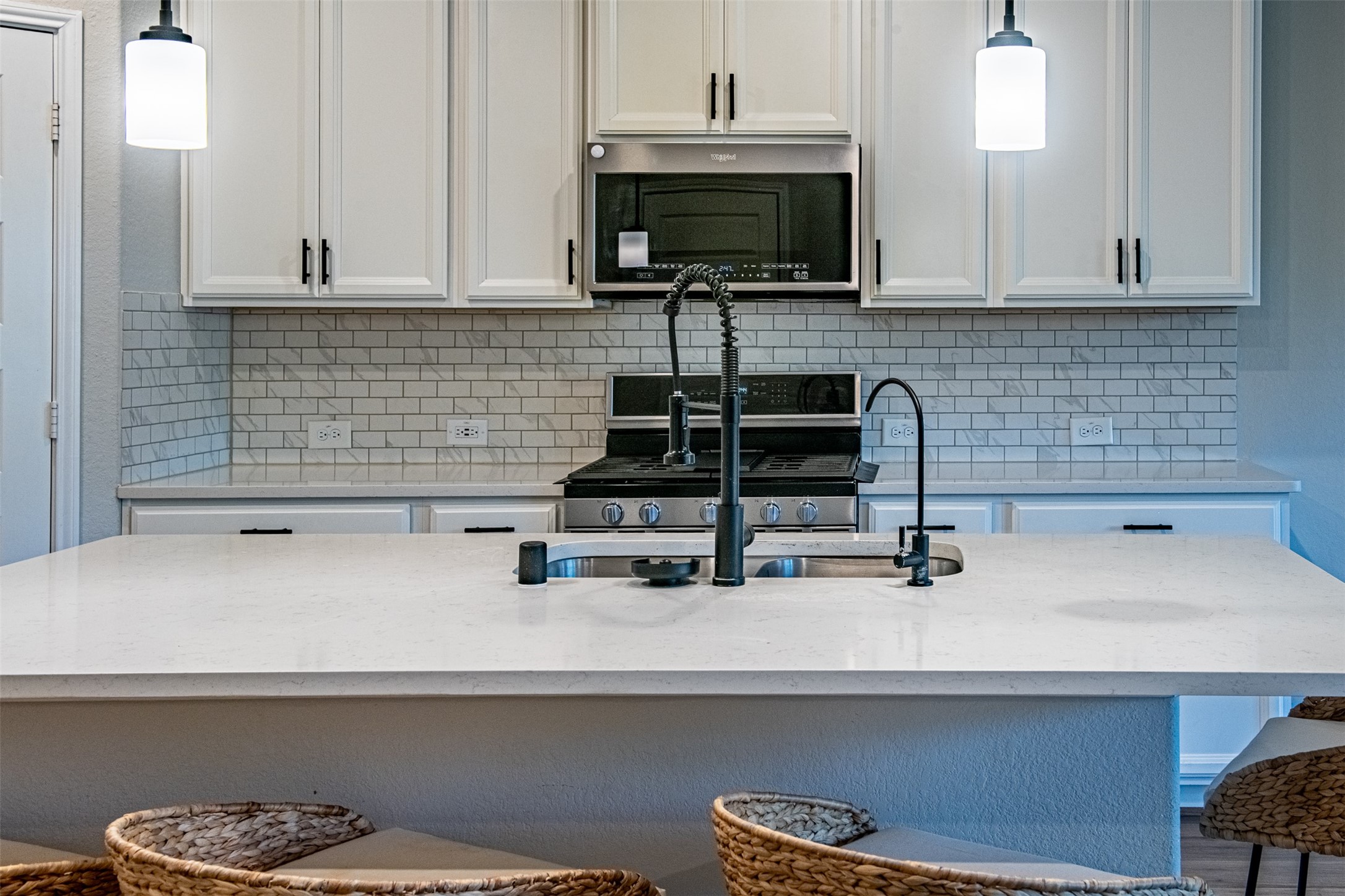 Houston Condo: 16018 Oregon Oak Drive