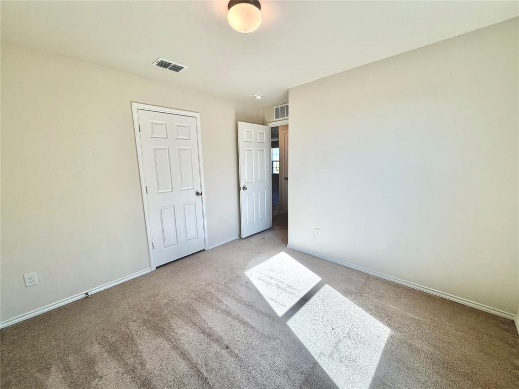 Princeton Condo: 2006 Hummingbird Street