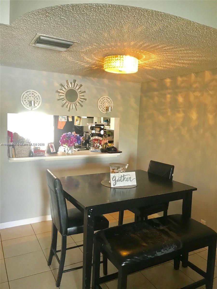 Dania Beach Condo: 3183 Southwest 50th Street