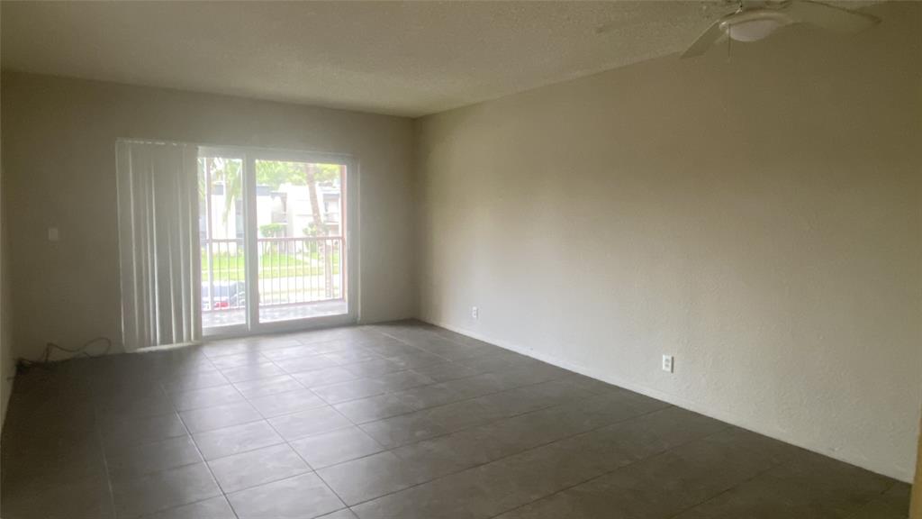 Deerfield Beach Condo: 770 Southeast 2nd Avenue