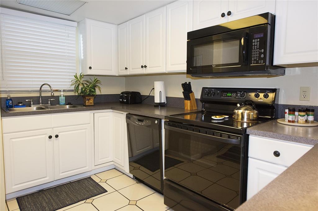 New Smyrna Beach Condo: 1571 South Atlantic Avenue