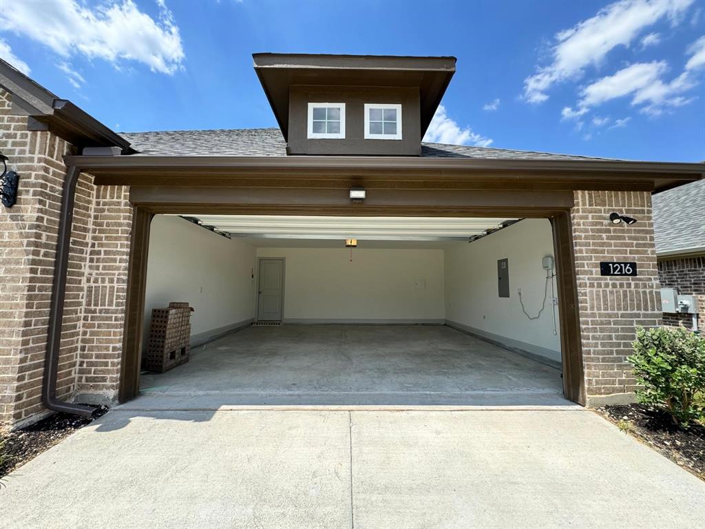 Anna Condo: 1216 Renato Drive