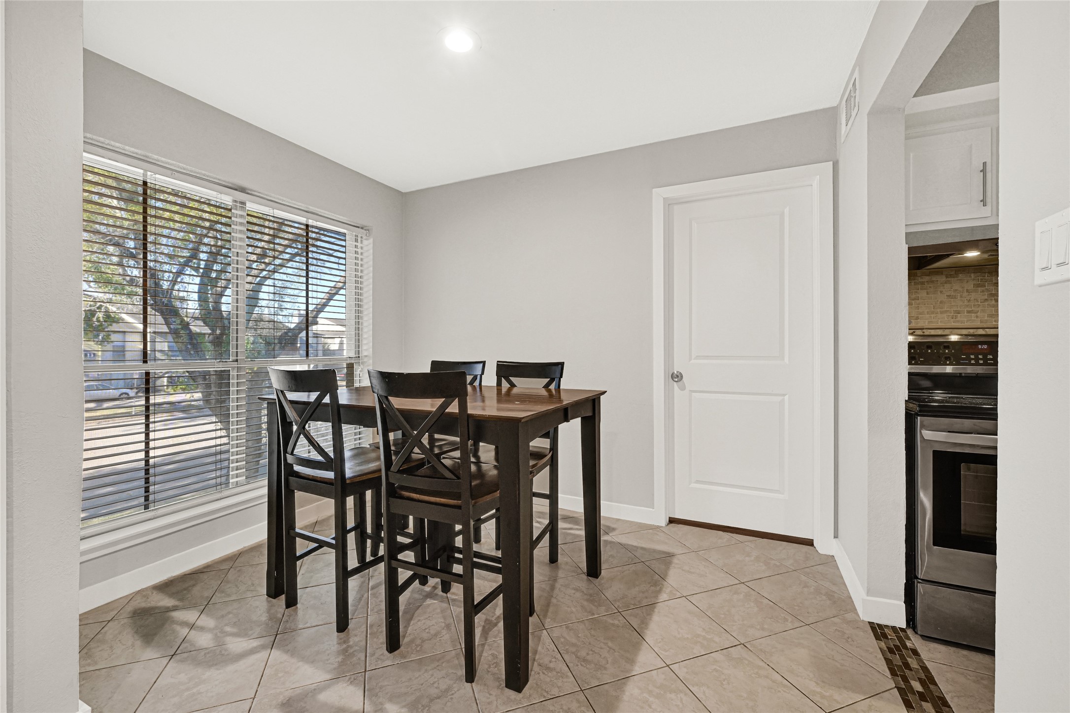 Webster Condo: 250 El Dorado Boulevard