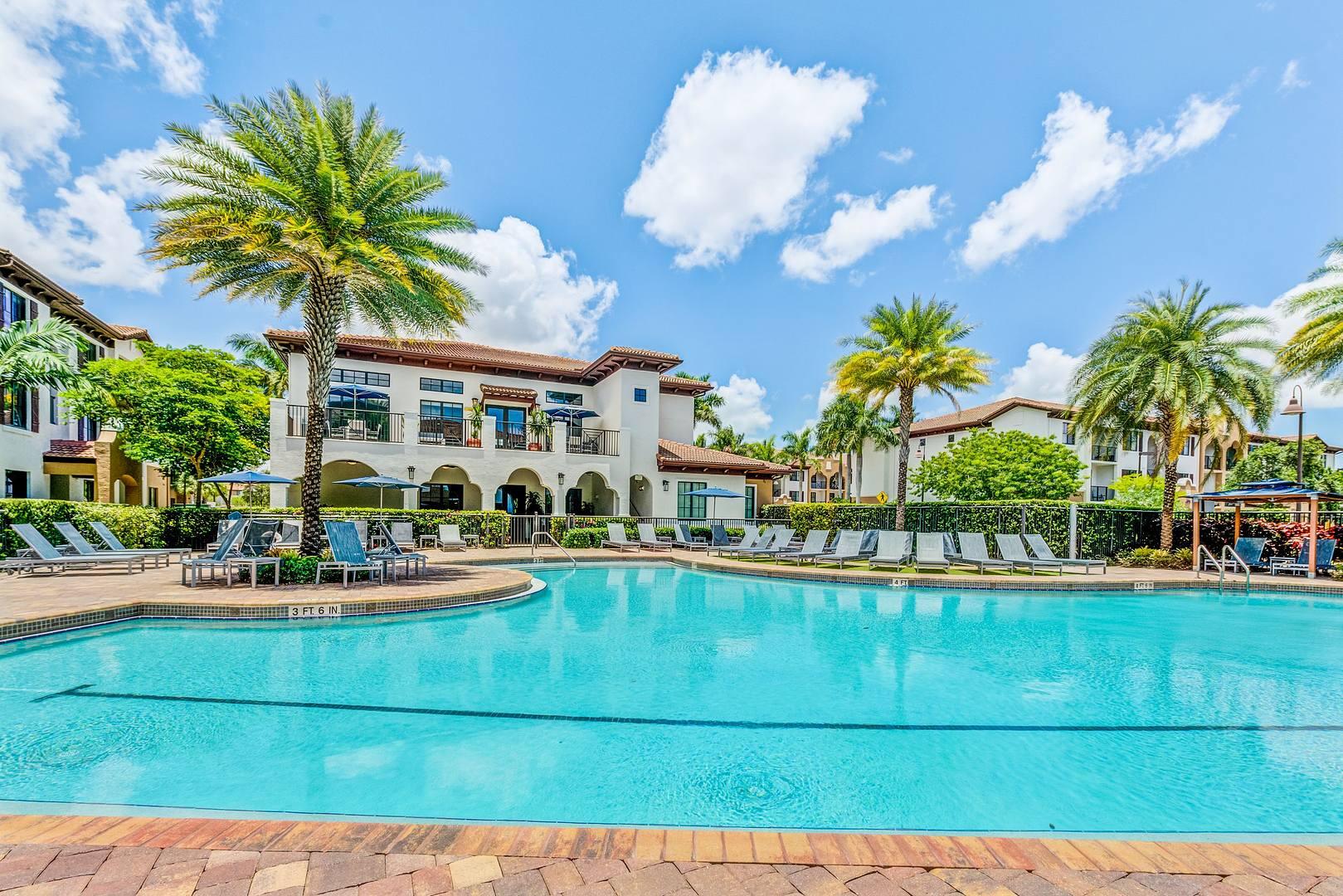 Miami Condo: 16816 Southwest 137th Avenue
