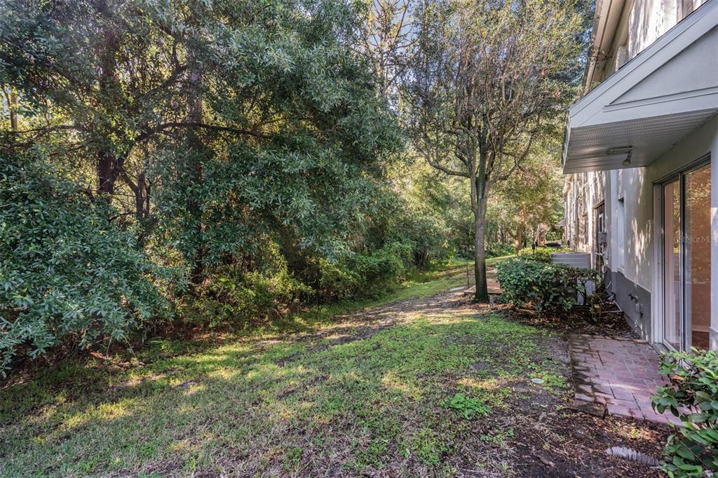 Tampa Condo: 9624 Charlesberg Drive