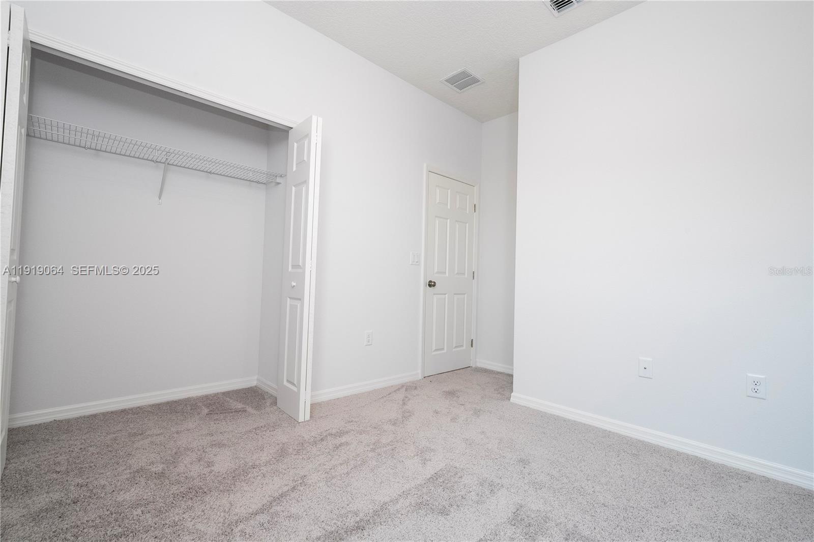 Kissimmee Condo: 835 Colville Drive