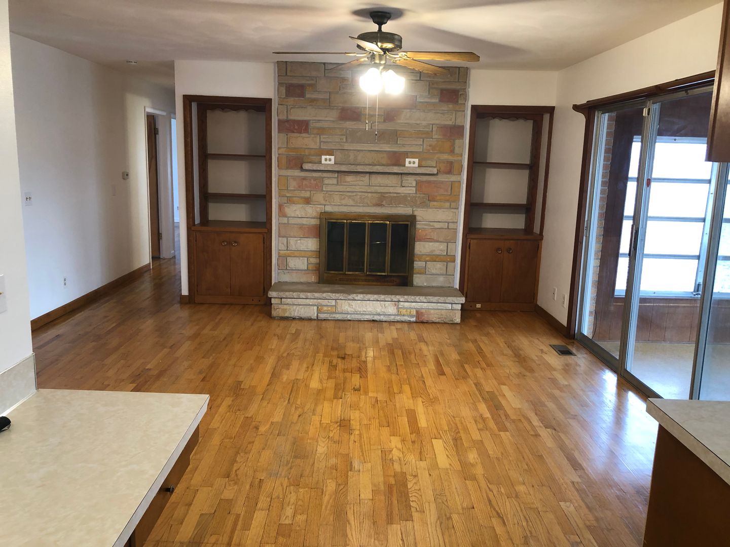 Grand Ledge House: 7820 E Mount Hope