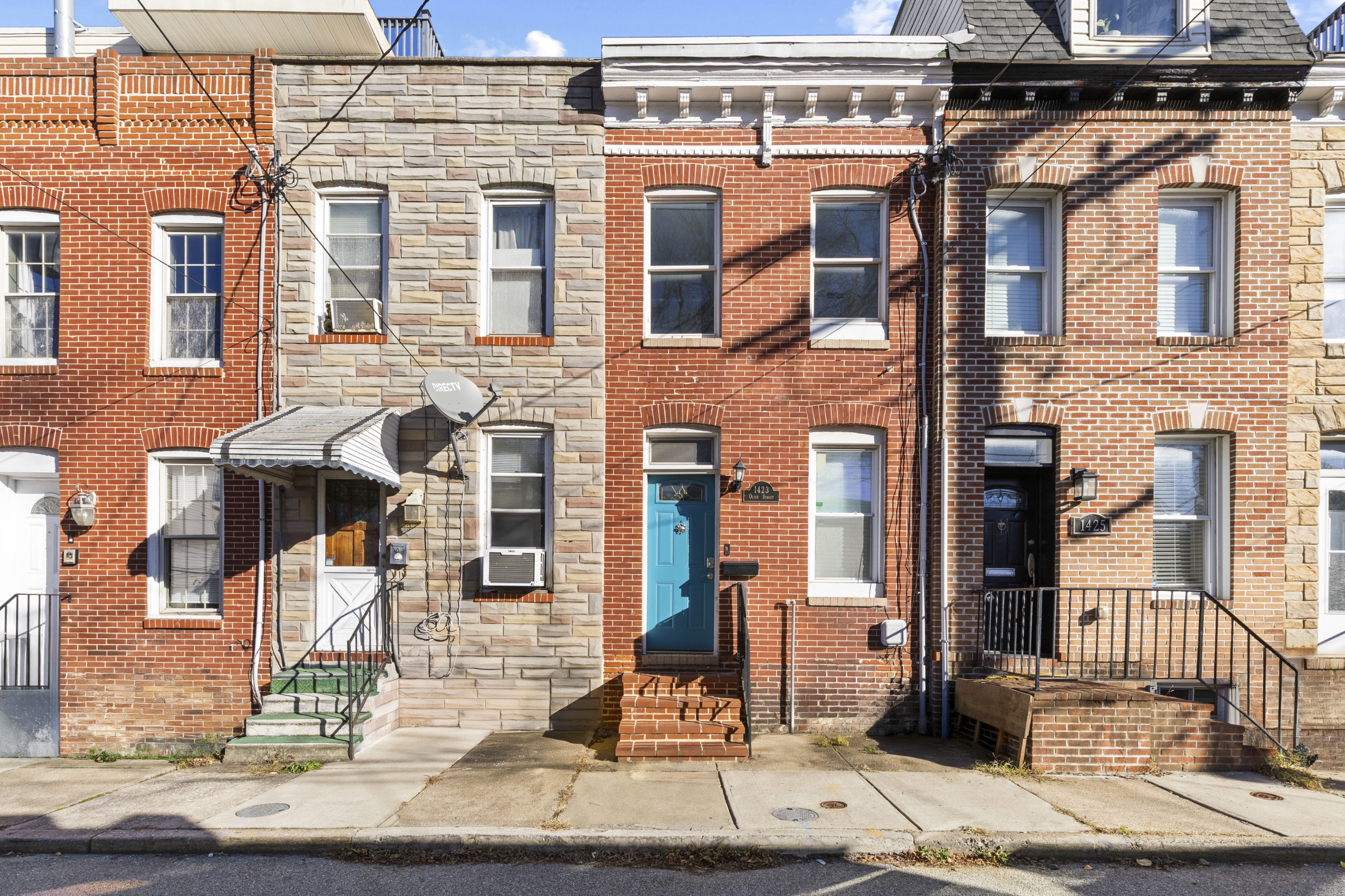 Baltimore House: 1423 Olive St