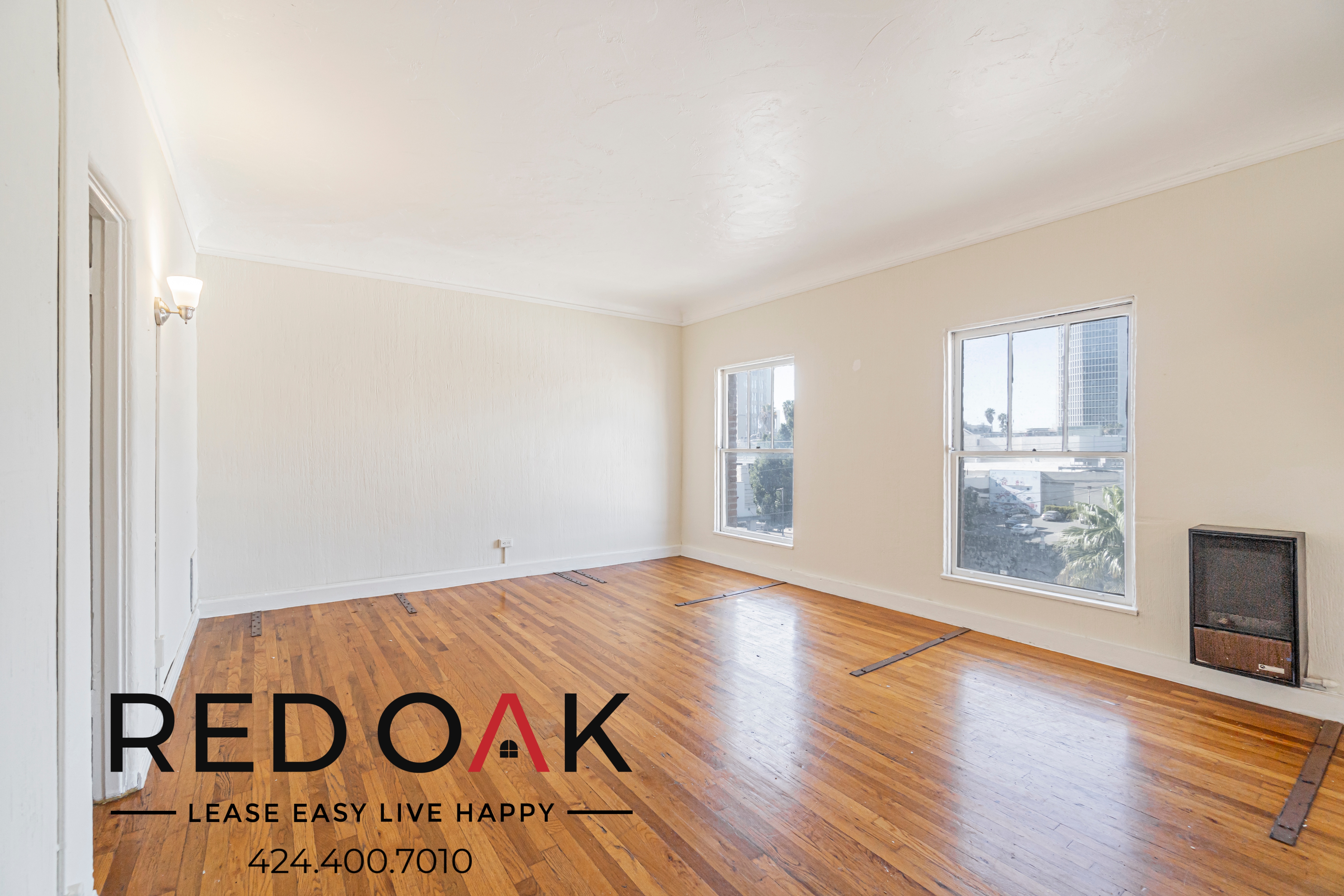 Los Angeles Condo: 657 S Cochran Ave