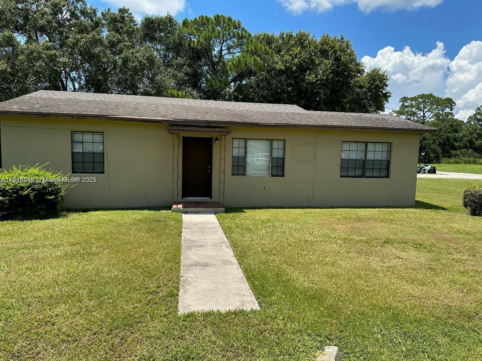 Fort Pierce Condo: 1007 North 39th Street