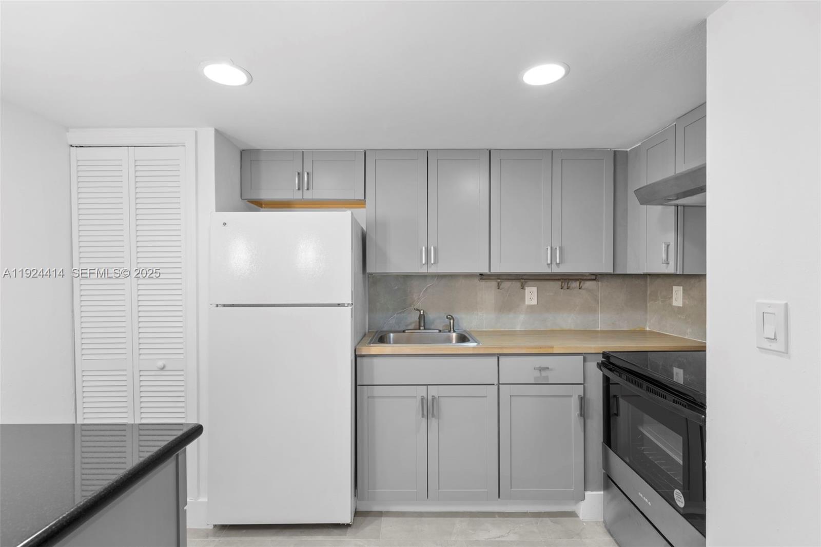 Miami Condo: 4335 Northwest S Tamiami Canal Drive