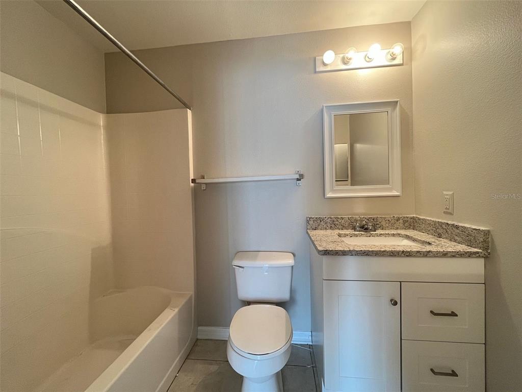 Kissimmee Condo: 255 Churchill Court