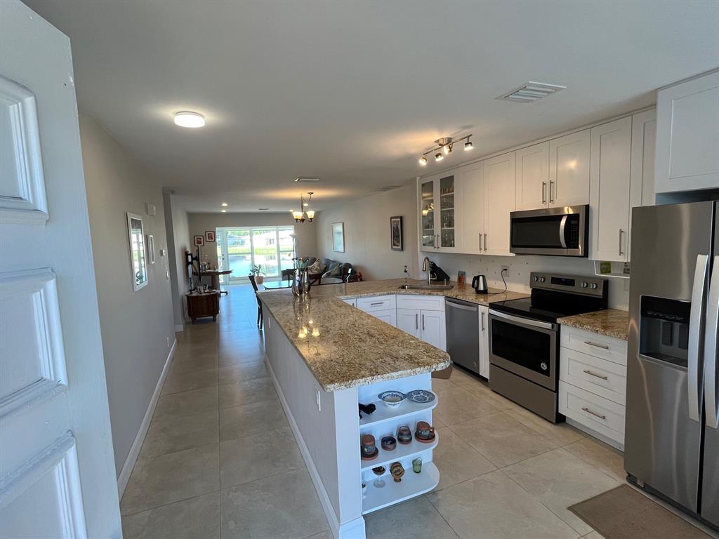 Boca Raton Condo: 8777 Warwick Drive