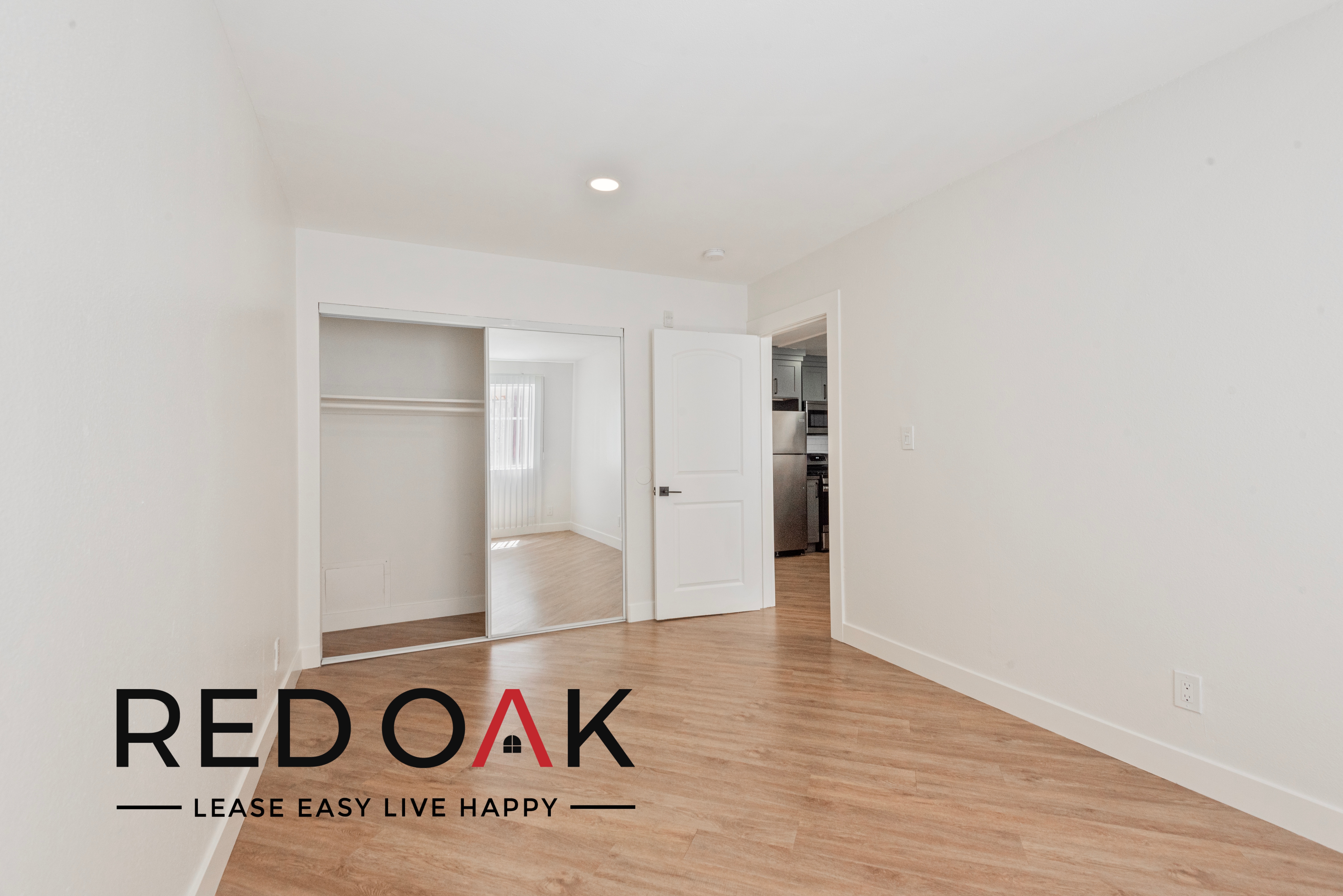Los Angeles Condo: 310 S Kenmore