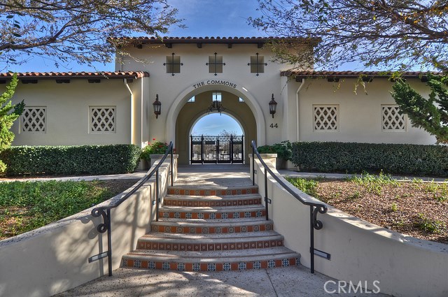 Irvine Condo: 165 Stepping Stone