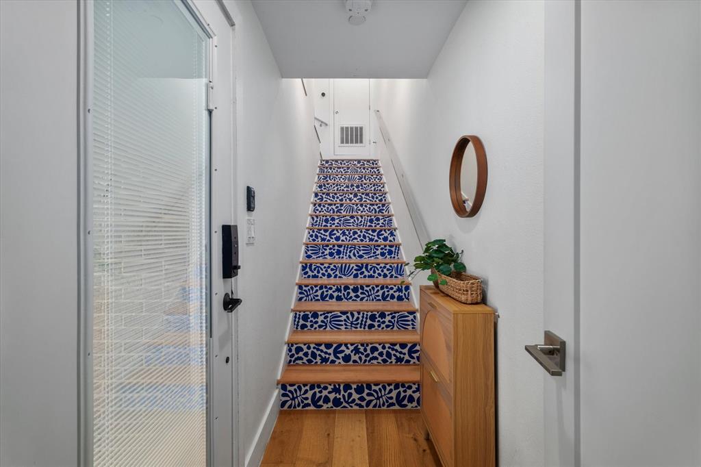 Dallas Condo: 2222 Moser Avenue