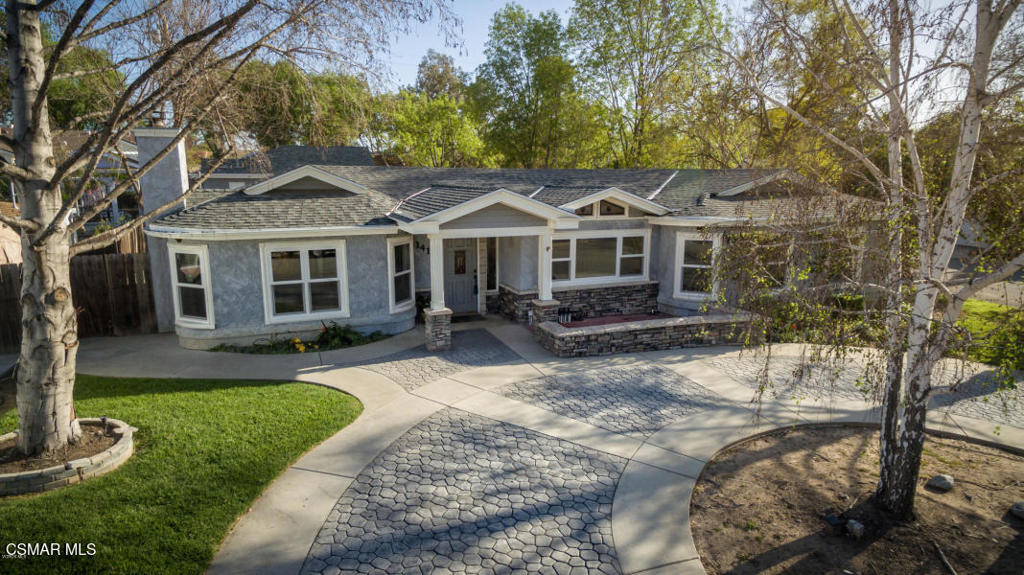 Thousand Oaks Condo: 1410 Calle Violeta