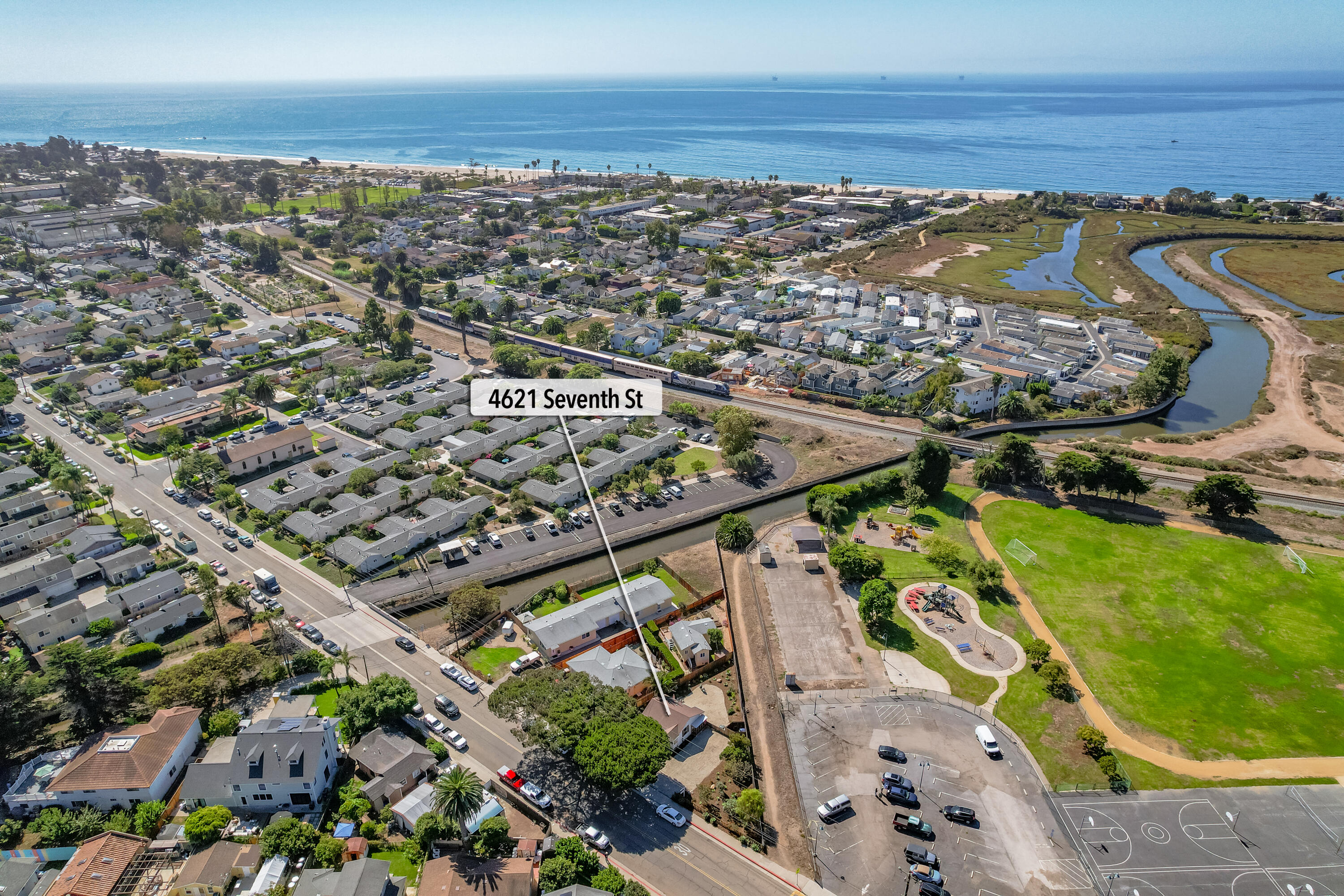 Carpinteria Condo: 4621 7th Street