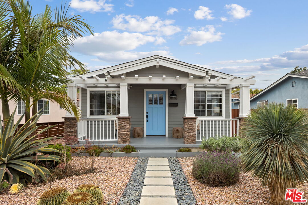 Los Angeles Condo: 3836 Seneca Avenue