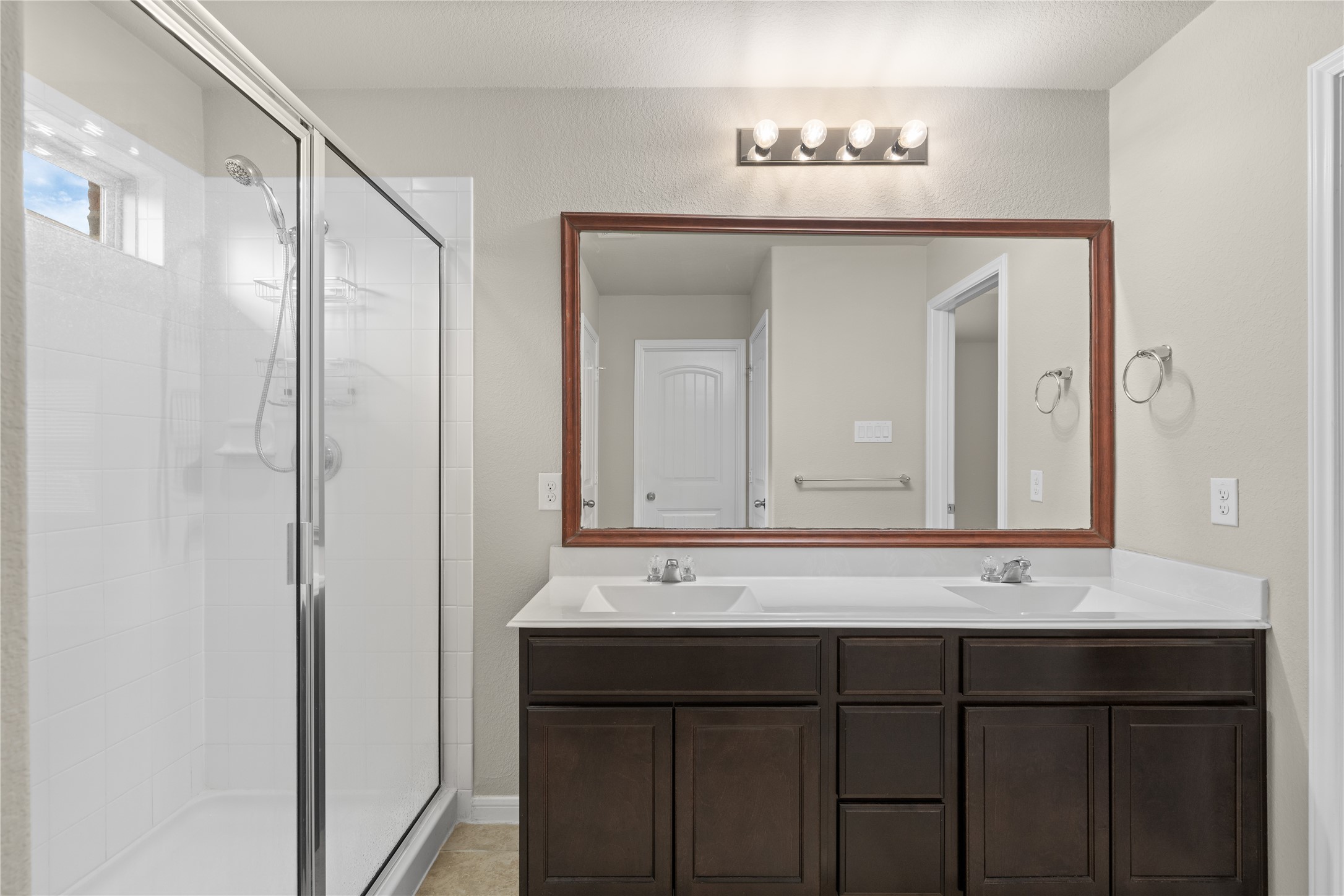 Katy Condo: 3215 McDonough Way