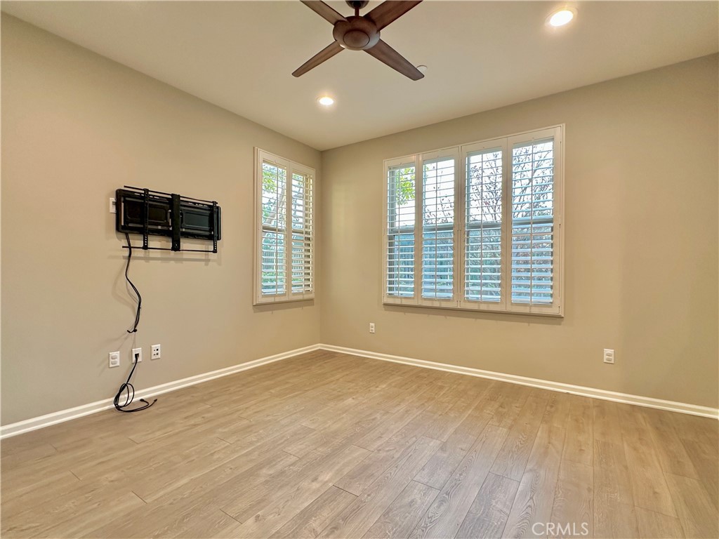 Irvine Condo: 123 Desert Lotus