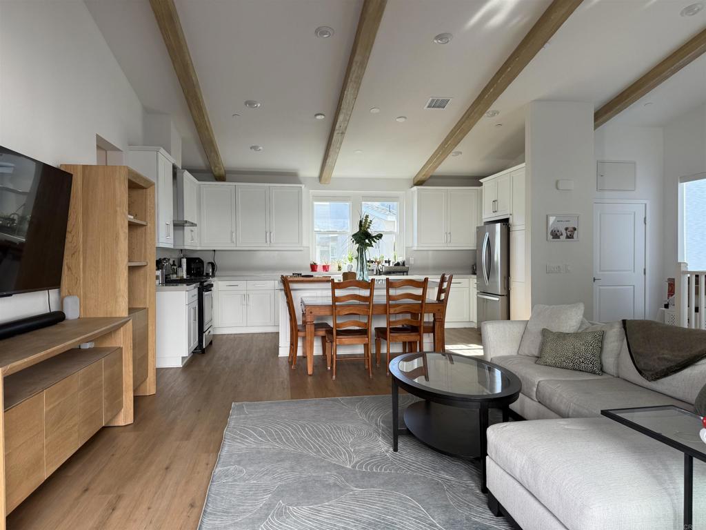 San Diego Condo: 10431 Newbliss Way