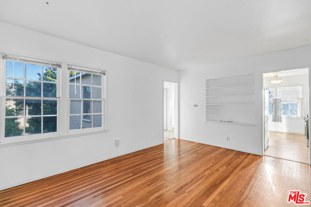 Santa Monica Condo: 1352 Ocean Park Boulevard