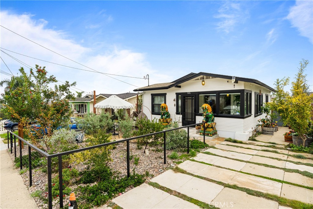 San Pedro Condo: 3436 South Kerckhoff Avenue