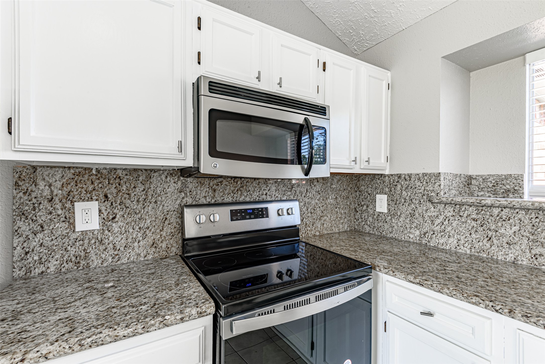 League City Condo: 2519 Ironclad Drive