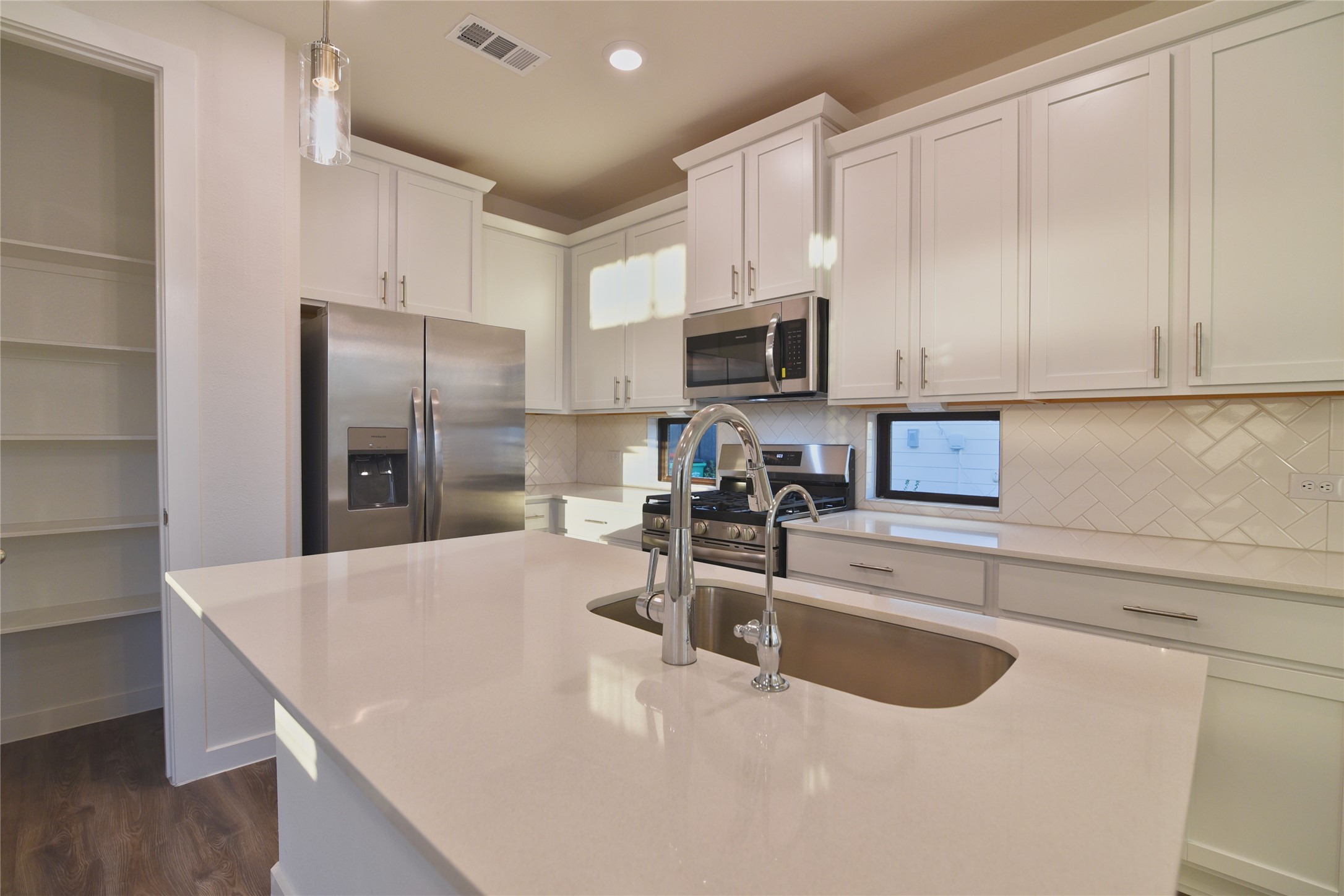 Richmond Condo: 3259 Loam Lane