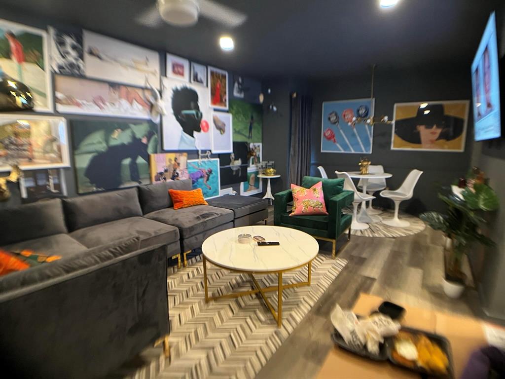 Dallas Condo: 3045 Park Lane