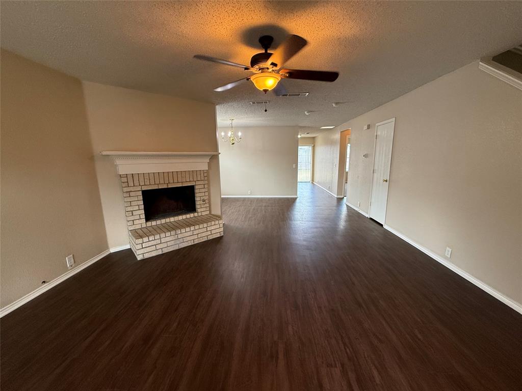 Seagoville Condo: 135 Quail Run Drive