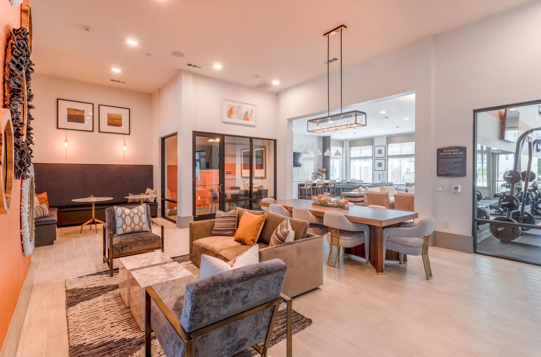 Houston Condo: 13939 Hillcroft Avenue