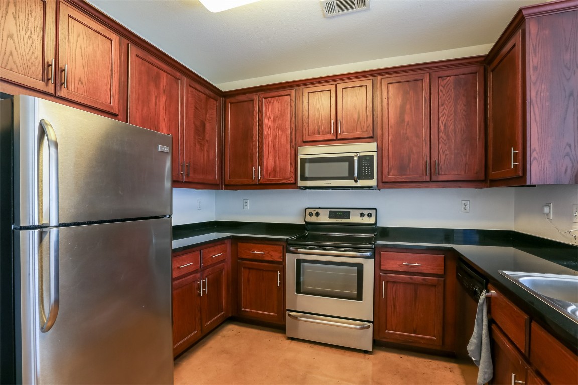 Austin Condo: 910 West 25th Street