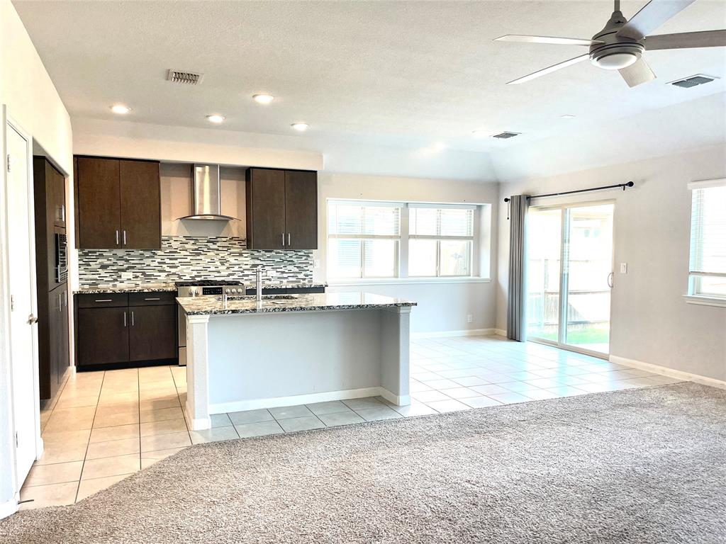 Alvarado Condo: 1097 Kingbird Lane