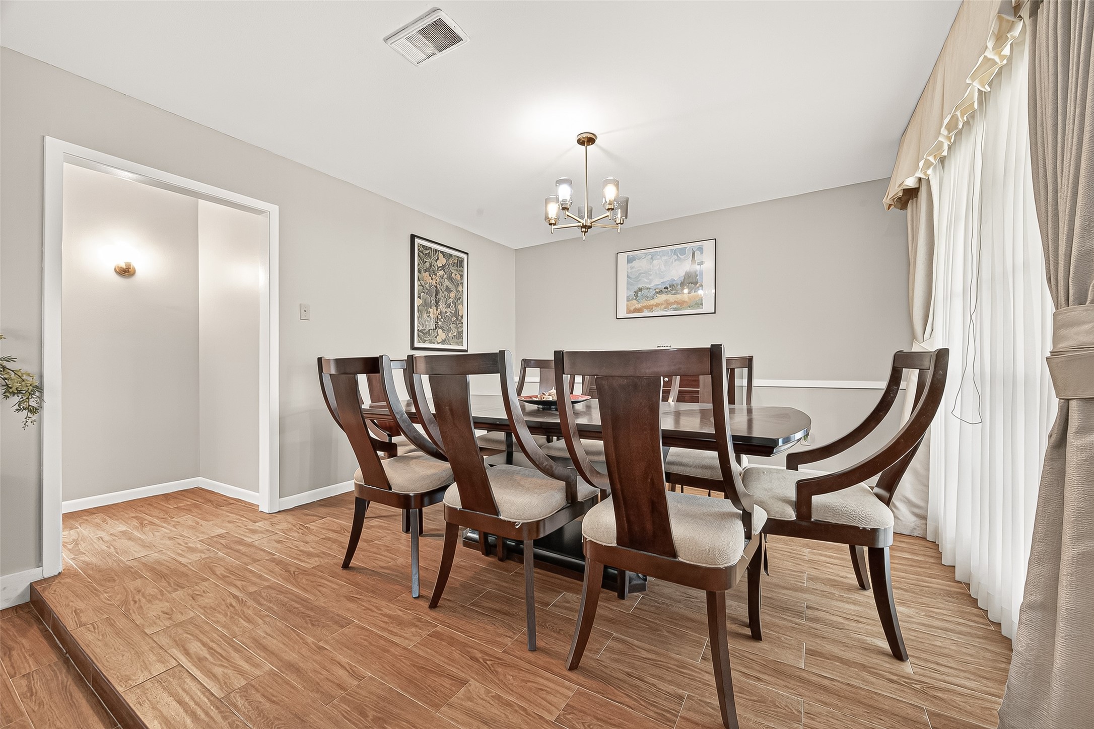 Houston Condo: 9310 Cliffwood Drive