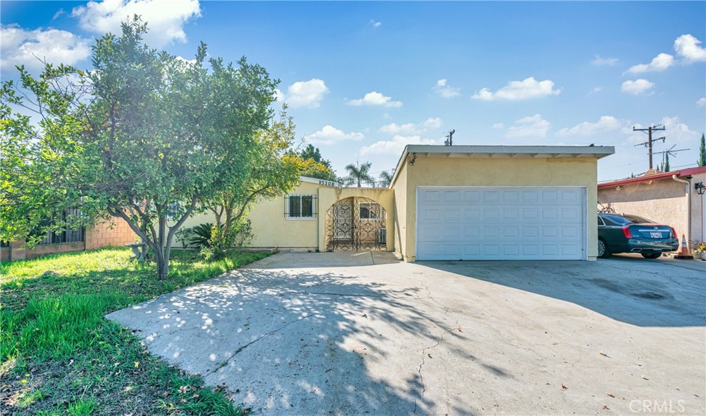 La Puente Condo: 15208 Flynn Street