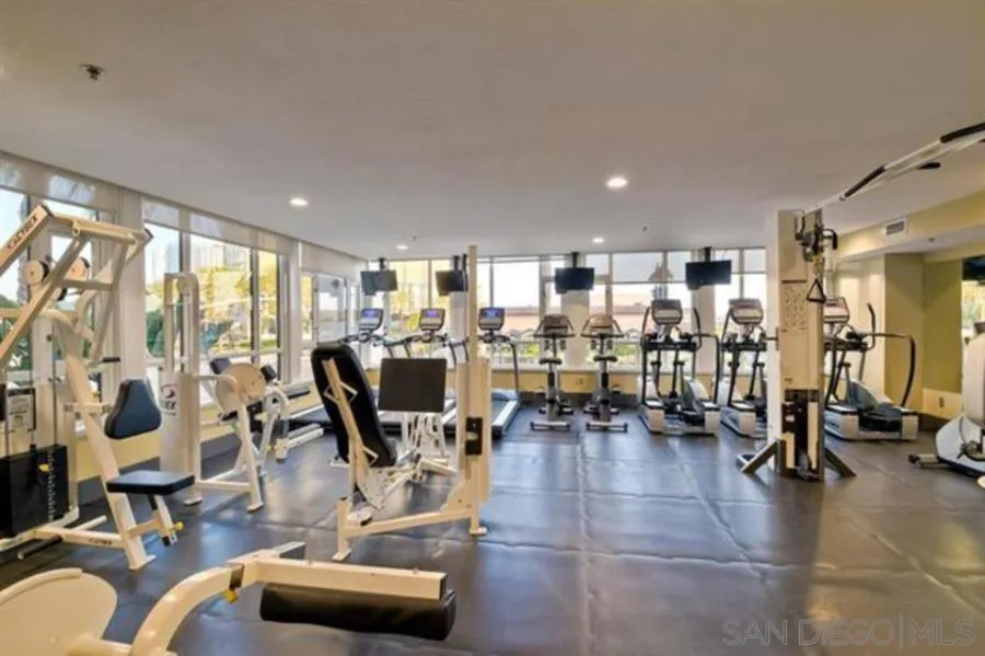 San Diego Condo: 700 West Harbor Drive