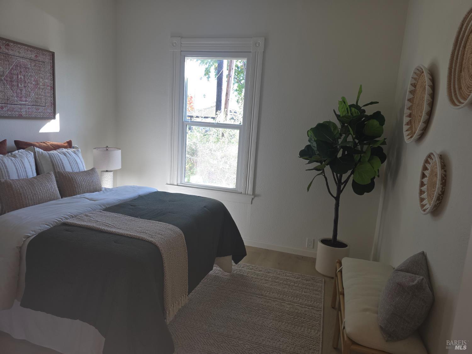 Vallejo Condo: 317 Glenn Street