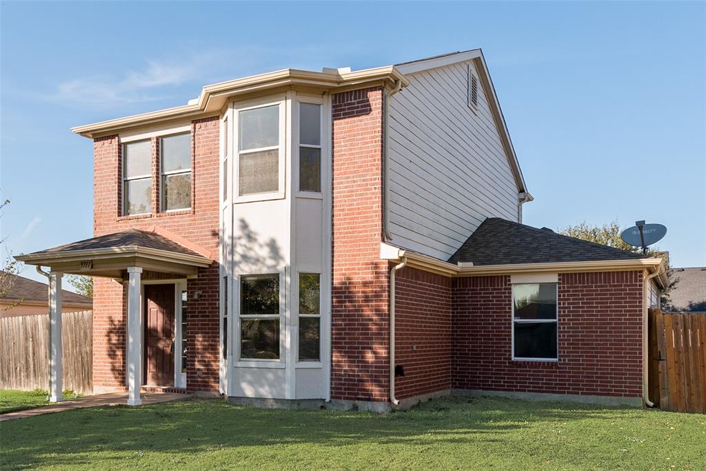 Dallas Condo: 9711 Brierwyck Drive