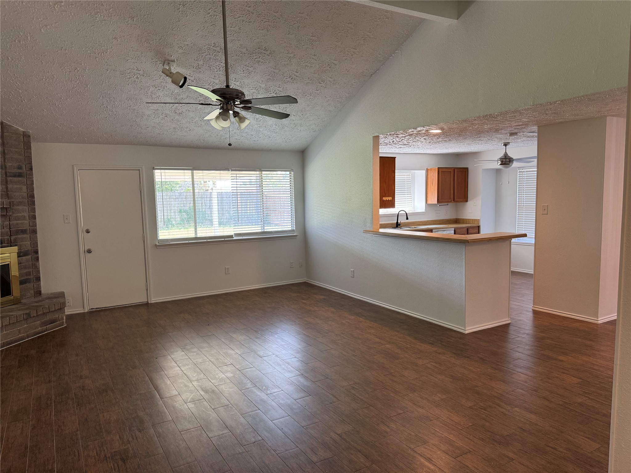 Houston Condo: 19927 Windy Nook Drive