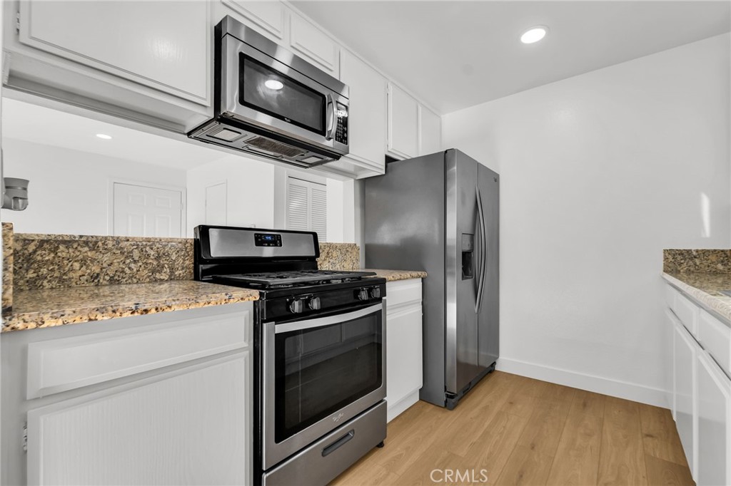 Hermosa Beach Condo: 712 5th Street