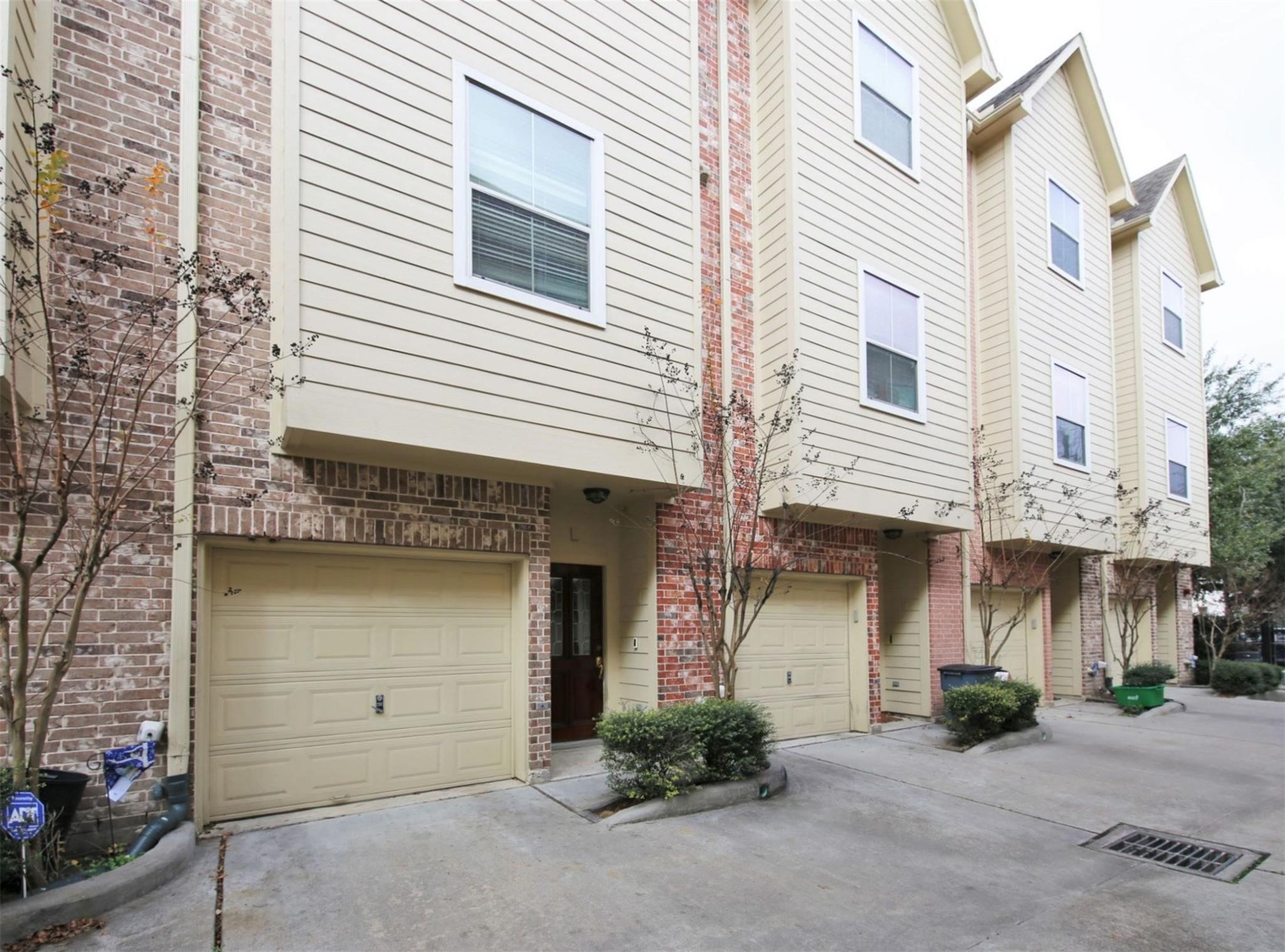 Houston Condo: 2902 Chenevert Street