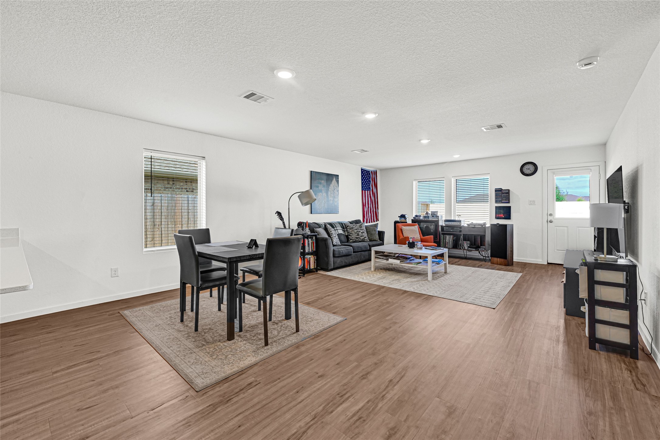 League City Condo: 2112 Hyde Acrs Street