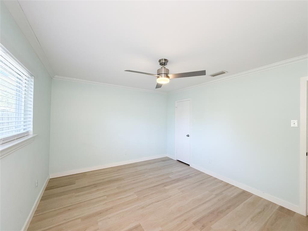 Allen Condo: 811 Roaming Rd Drive