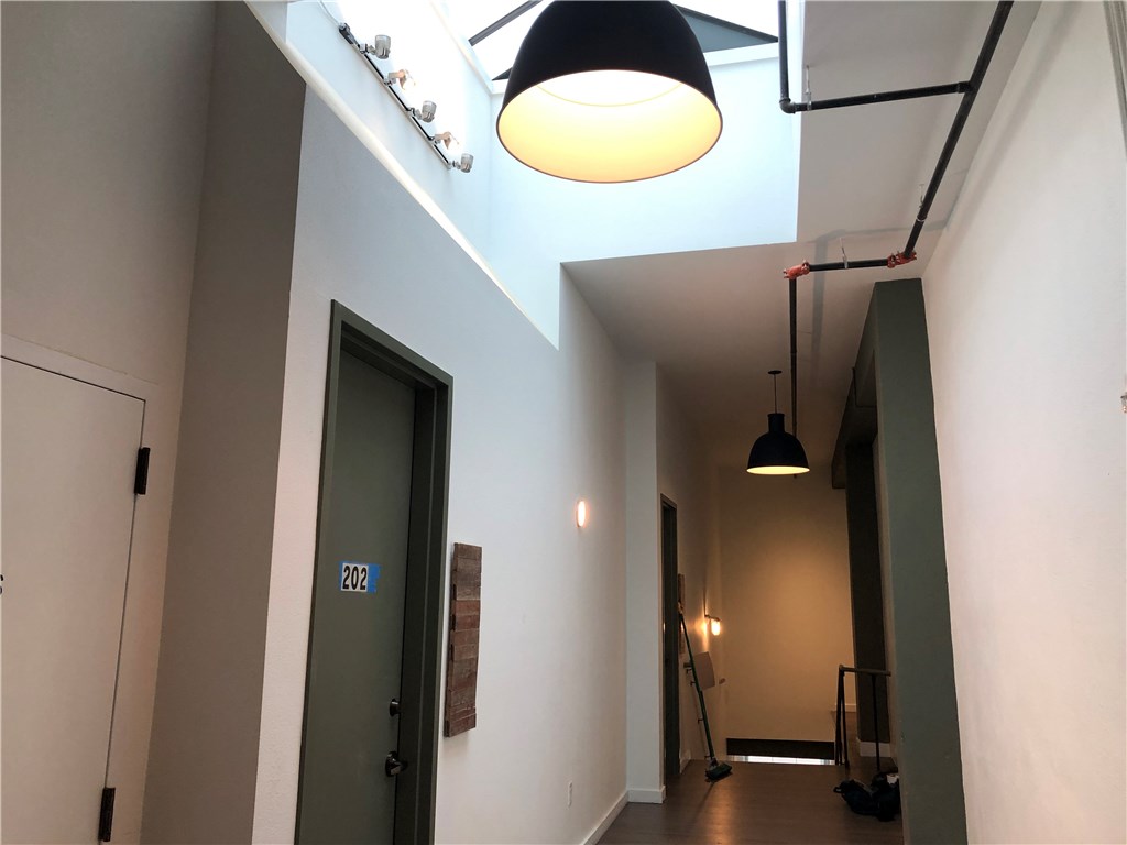 Taylor Condo: 102 East 2nd Street